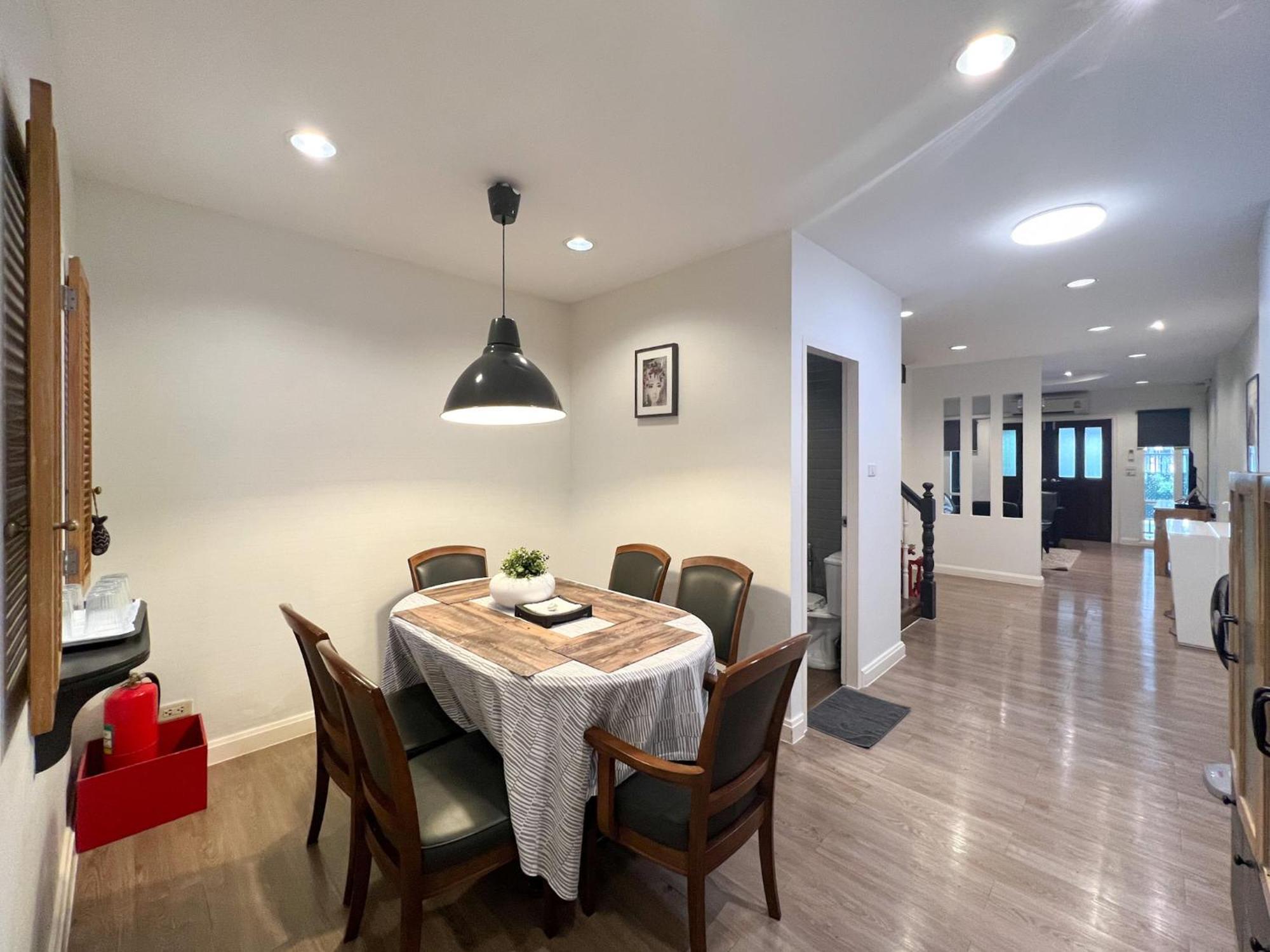 Neveu Premier Residence : Ratchada Μπανγκόκ Εξωτερικό φωτογραφία